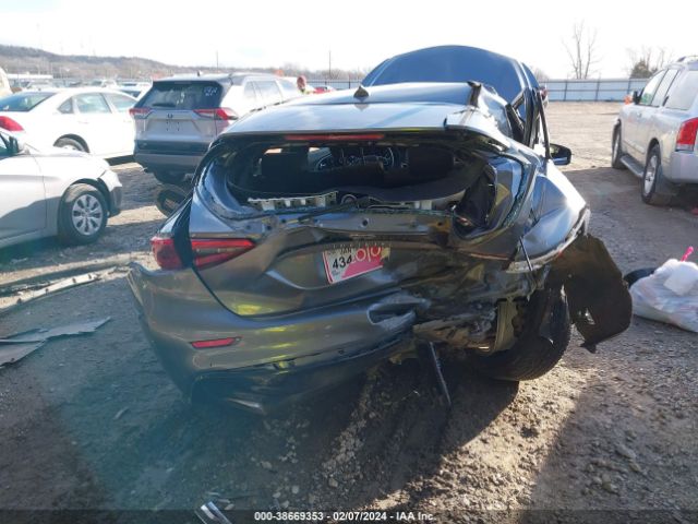 SJKCH5CP8JA060726 Infiniti Qx30 Luxury