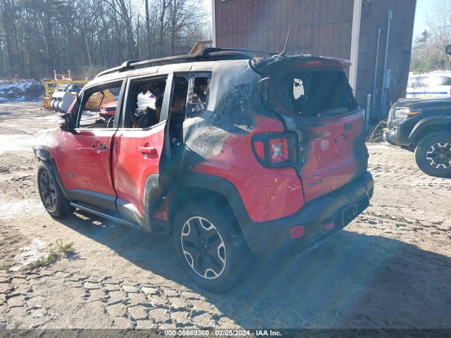 ZACCJBCT6FPB90899 Jeep Renegade Trailhawk