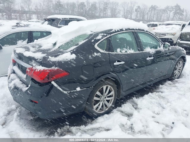 JN1BY1AP1JM180590 Infiniti Q70 3.7 Luxe