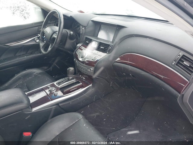 JN1BY1AP1JM180590 Infiniti Q70 3.7 Luxe