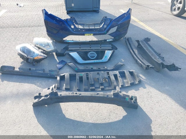 Nissan ROGUE SV 2018 5N1AT2MT9JC729976 Image 12