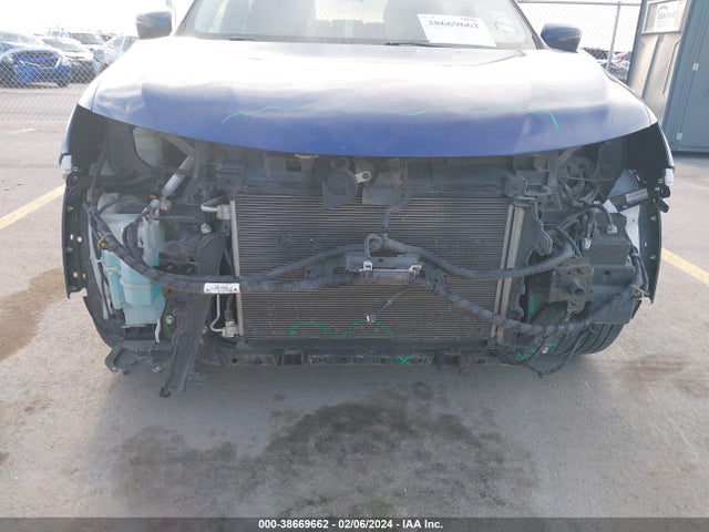 Nissan ROGUE SV 2018 5N1AT2MT9JC729976 Image 6