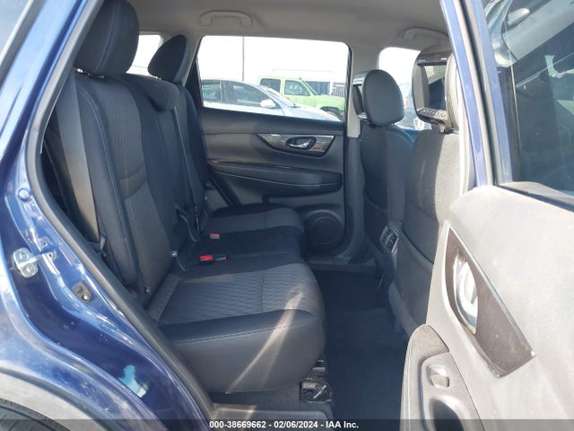 Nissan ROGUE SV 2018 5N1AT2MT9JC729976 Image 8