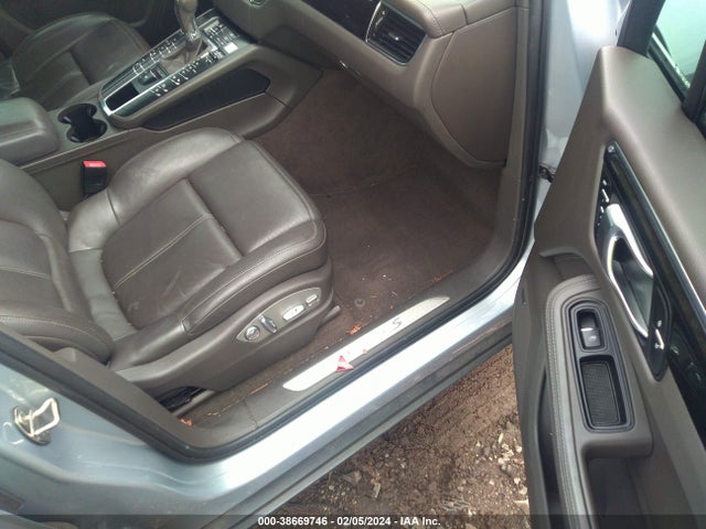 2015 PORSCHE MACAN WP1AB2A53FLB50338 Photo 4