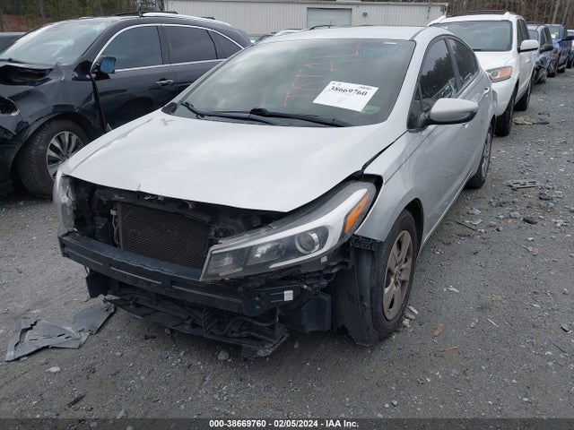 KIA FORTE LX 2018 3KPFK4A71JE195493 Image 6
