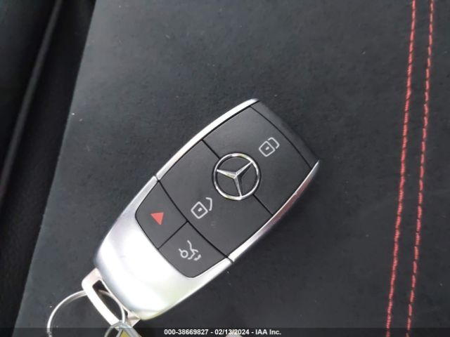 W1N4M4HB2PW300657 Mercedes-Benz Glb 250 4matic