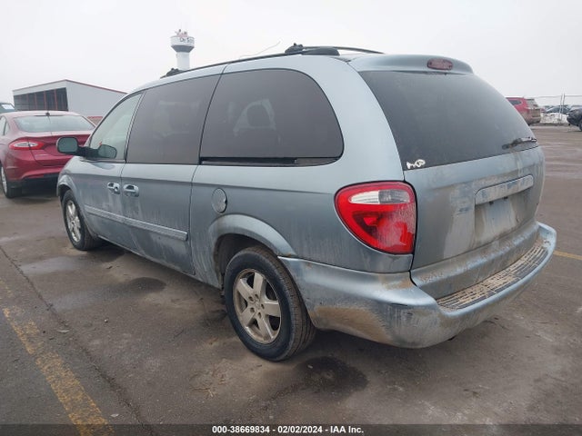 2005 DODGE GRAND CARAVAN SXT VIN: 2D4GP44L35R415089