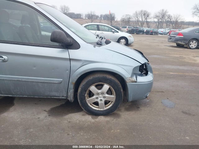 2005 DODGE GRAND CARAVAN SXT VIN: 2D4GP44L35R415089