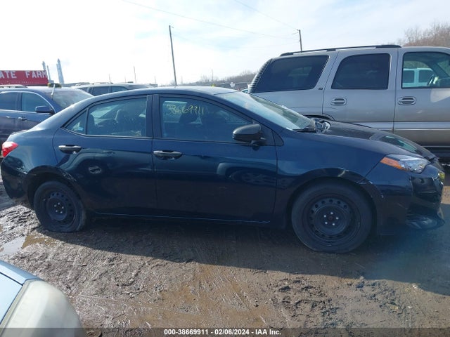 Toyota COROLLA LE 2017 5YFBURHE5HP608230 Image 12