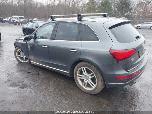 Audi Q5 2.0t Premium 2017 WA1L2AFP0HA026387 Image 3