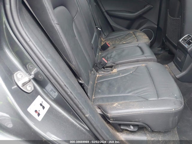 Audi Q5 2.0t Premium 2017 WA1L2AFP0HA026387 Image 8
