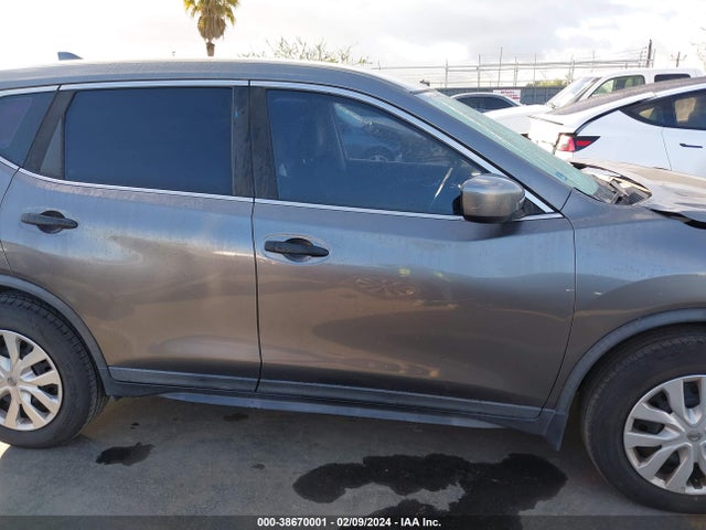 Nissan ROGUE S 2018 KNMAT2MTXJP512367 Image 13