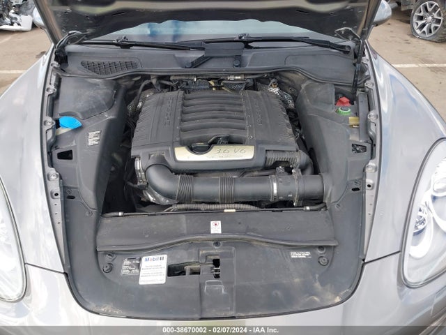 2011 PORSCHE CAYENNE WP1AA2A21BLA04393 Photo 9