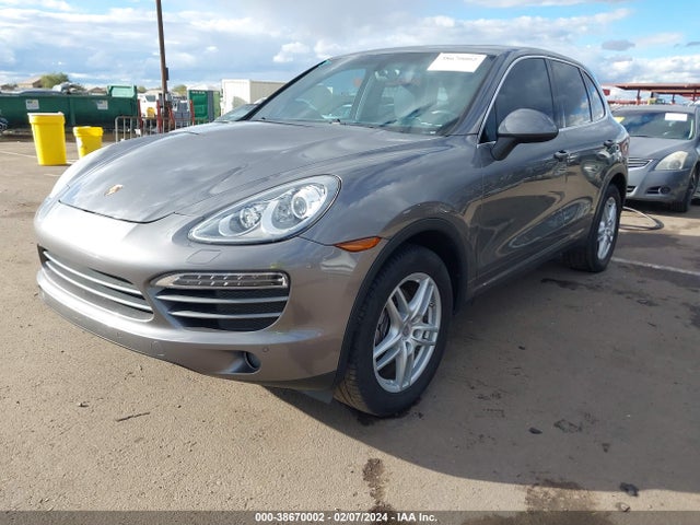 2011 PORSCHE CAYENNE WP1AA2A21BLA04393 Photo 1