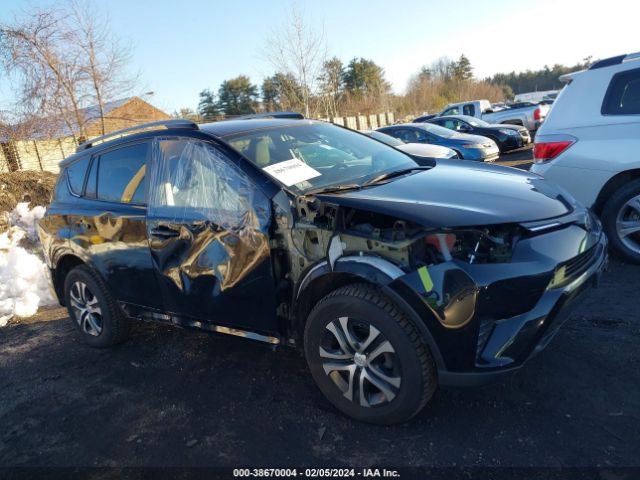 2T3BFREV4JW831014 Toyota RAV4 LE