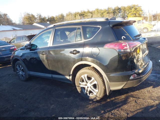 2T3BFREV4JW831014 Toyota RAV4 LE
