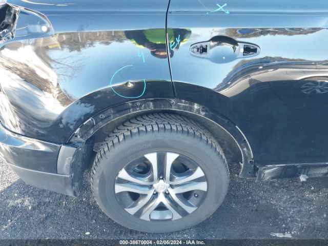 2T3BFREV4JW831014 Toyota RAV4 LE