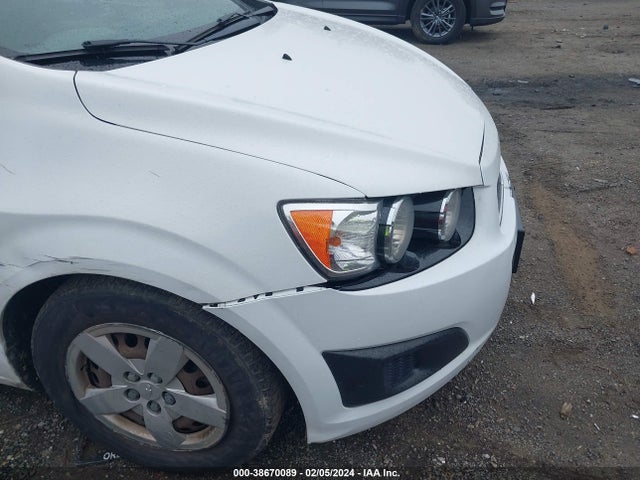 Chevrolet Sonic Ls Auto 2014 1G1JA6SH1E4139067 Image 13