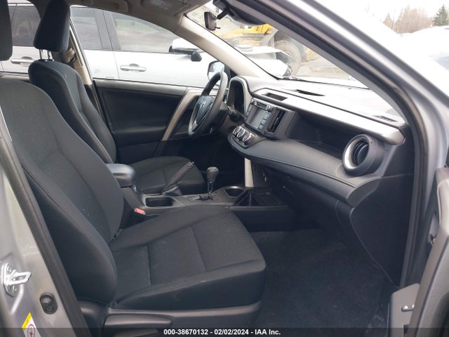 Toyota RAV4 LE 2017 2T3BFREV7HW594724 Image 5