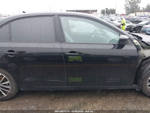 3VWD17AJ5GM270182 Volkswagen Jetta 1.8t Sport
