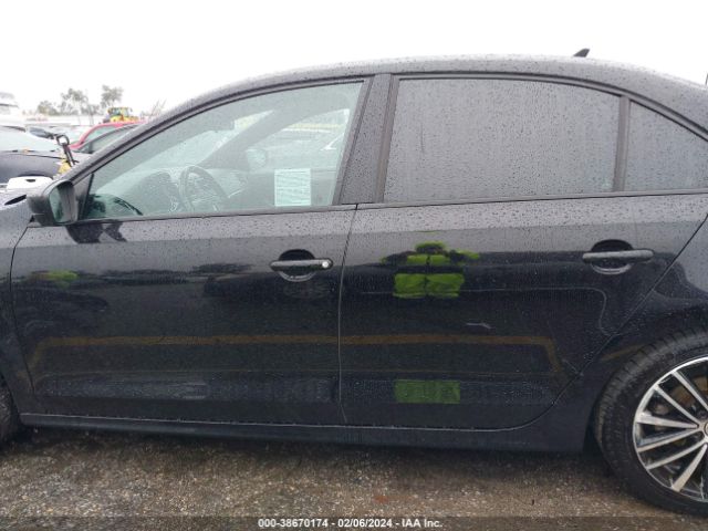 3VWD17AJ5GM270182 Volkswagen Jetta 1.8t Sport
