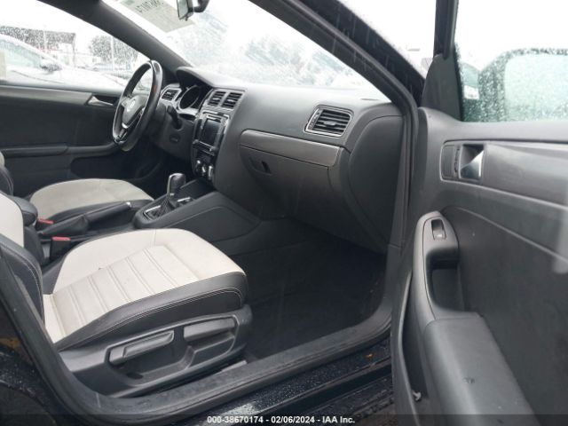 3VWD17AJ5GM270182 Volkswagen Jetta 1.8t Sport