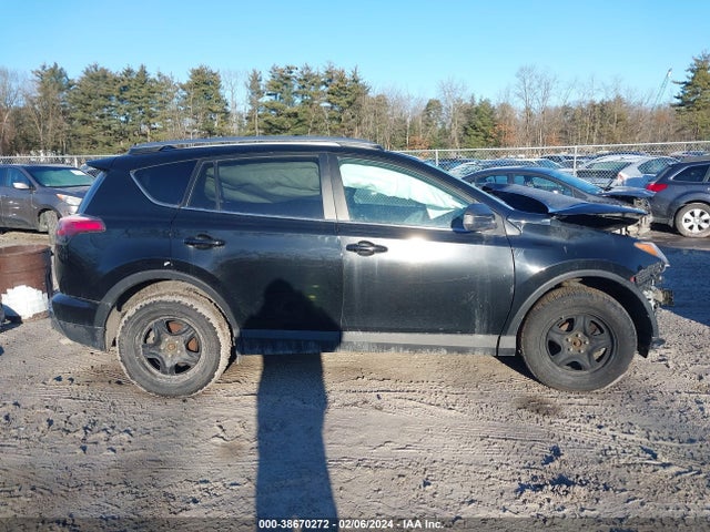 Toyota RAV4 LE 2017 2T3BFREV6HW684169 Image 13
