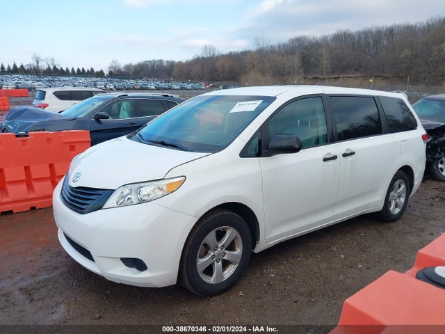 2011 TOYOTA SIENNA VIN: 5TDKA3DC2BS004790
