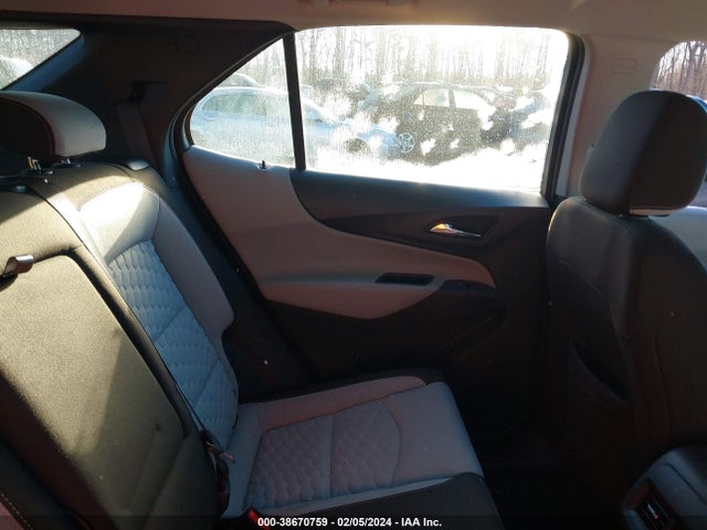 Chevrolet EQUINOX LS 2018 2GNAXHEV4J6228876 Image 8