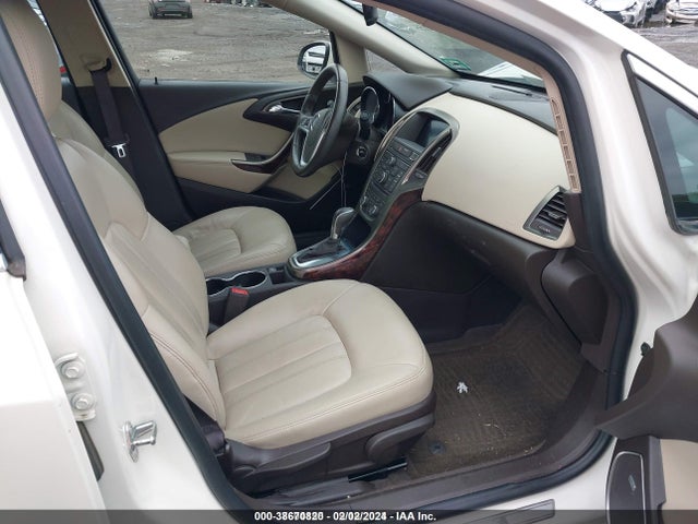 1G4PS5SKXG4163340 Buick Verano Leather Group