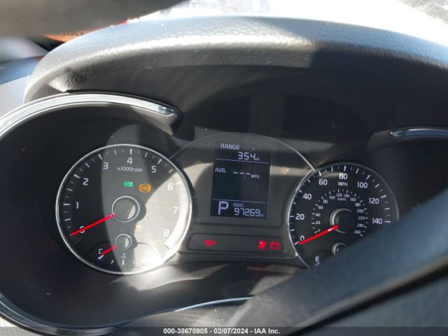 KNAFX4A67G5570569 KIA FORTE LX