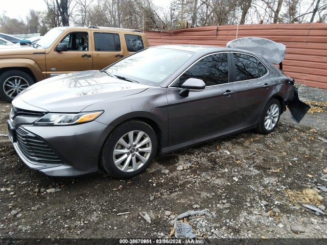 Toyota CAMRY LE 2019 4T1B11HK3KU679545 Image 2