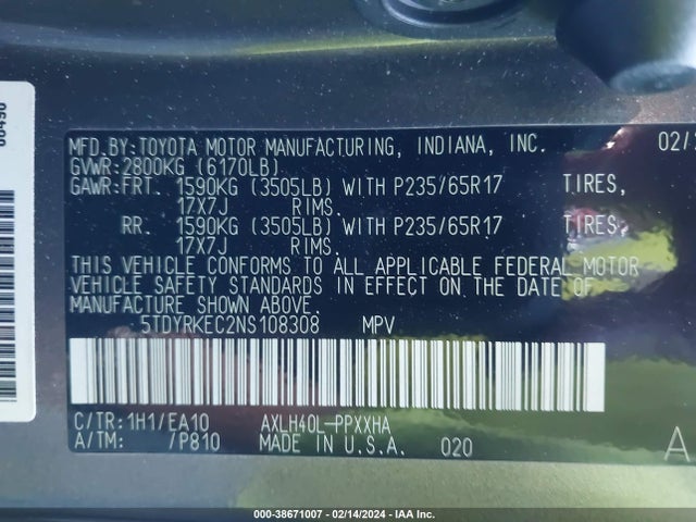 2022 TOYOTA SIENNA XLE VIN: 5TDYRKEC2NS108308