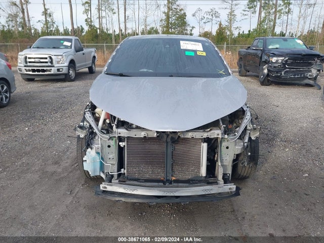 2018 TOYOTA C-HR XLE PREMIUM VIN: NMTKHMBX2JR015891