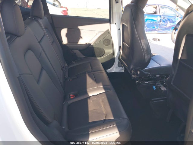 7SAYGDEEXPF639883 Tesla Model Y