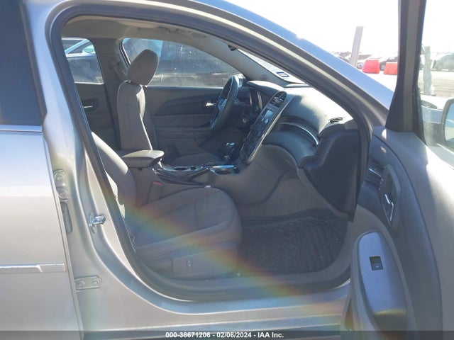 Chevrolet MALIBU LS 2015 1G11B5SL6FF301745 Image 5