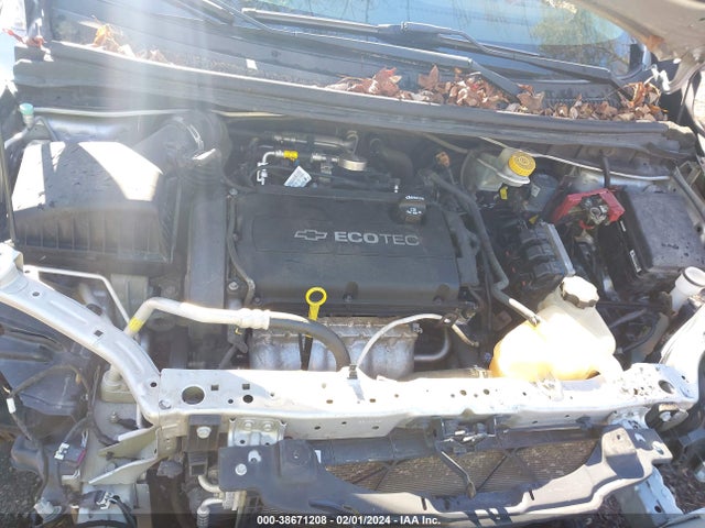 Chevrolet Sonic Ls Auto 2015 1G1JA5SH9F4113618 Image 10