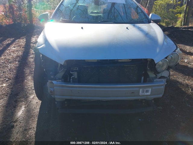Chevrolet Sonic Ls Auto 2015 1G1JA5SH9F4113618 Image 6