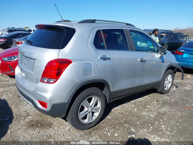 Chevrolet TRAX 1LT 2017 3GNCJPSB1HL253917 Image 4