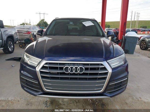 WA1ANAFY1J2001487 Audi Q5 2.0t Premium/2.0t Tech Premium