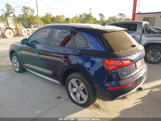WA1ANAFY1J2001487 Audi Q5 2.0t Premium/2.0t Tech Premium