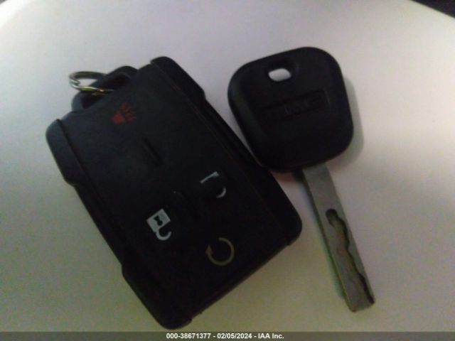 1GTG6CEN8J1220629 GMC CANYON SLE