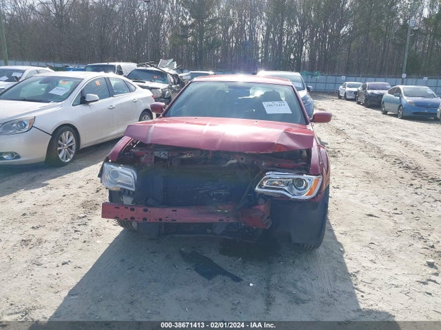 Chrysler 300 2014 2C3CCAAG5EH138971 Image 6