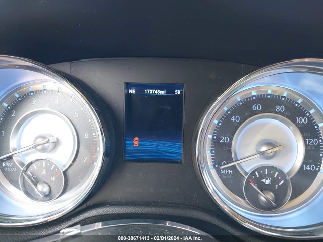 Chrysler 300 2014 2C3CCAAG5EH138971 Image 7