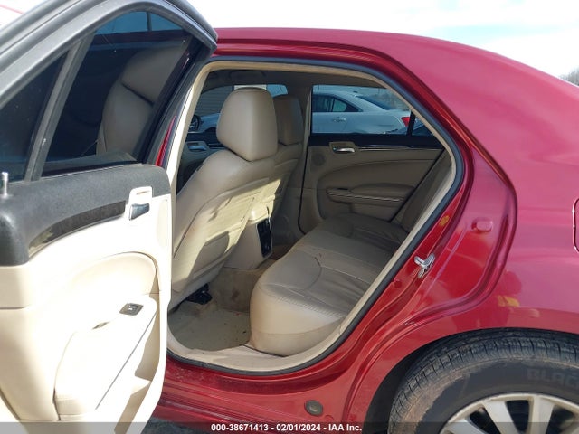 Chrysler 300 2014 2C3CCAAG5EH138971 Image 8