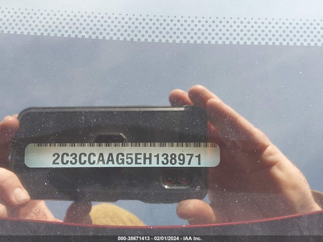 Chrysler 300 2014 2C3CCAAG5EH138971 Image 9