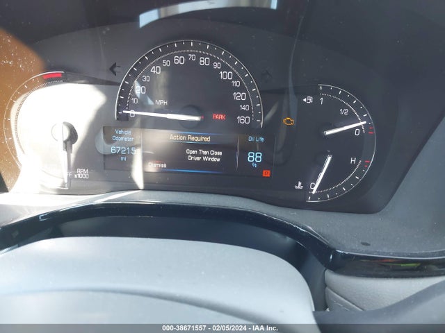 1GYKNCRS2HZ128368 Cadillac Xt5 Premium Luxury