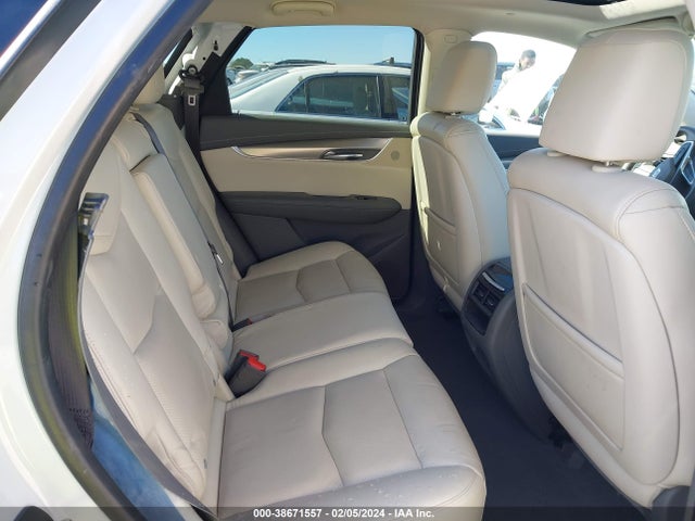 1GYKNCRS2HZ128368 Cadillac Xt5 Premium Luxury