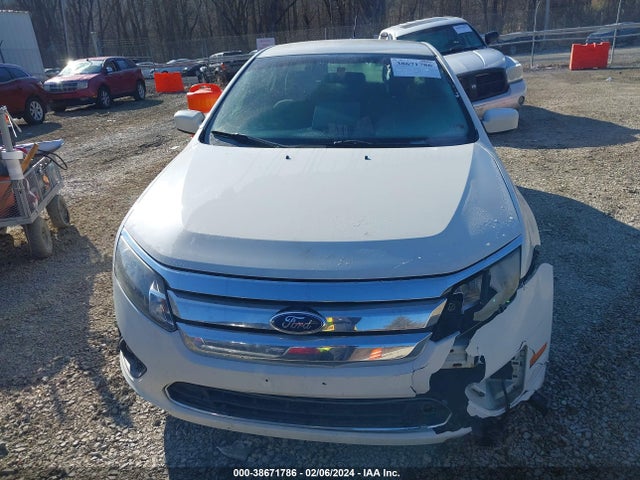 38671786 :رقم المزاد ، 3FAHP0HAXCR233308 vin ، 2012 Ford Fusion Se مزاد بيع