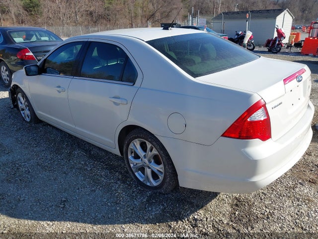 38671786 :رقم المزاد ، 3FAHP0HAXCR233308 vin ، 2012 Ford Fusion Se مزاد بيع